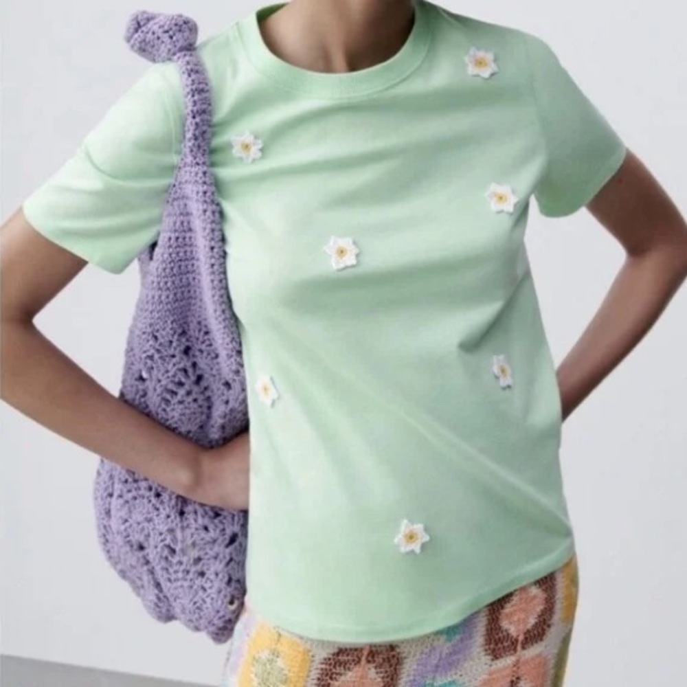 Zara Women M Mint Green Casual Boho Crochet Daisy Floral Short Sleeve T-Shirt